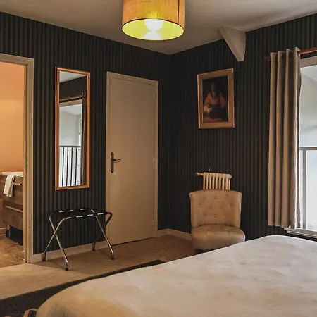 Le Chateau De La Roque Hebecrevon