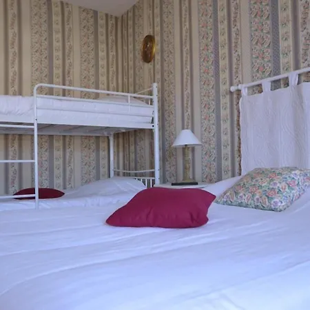 Gasthuis Le Chateau De La Roque Hebecrevon