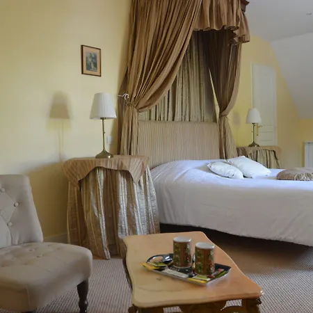 Le Chateau De La Roque Hebecrevon