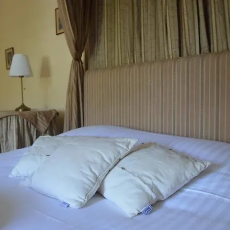 Гостевой дом Le Chateau De La Roque 3*