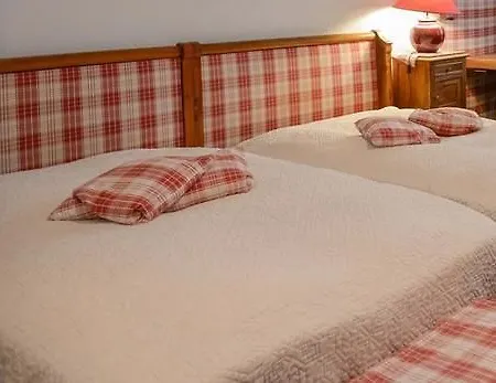 Gasthuis Le Chateau De La Roque Hebecrevon