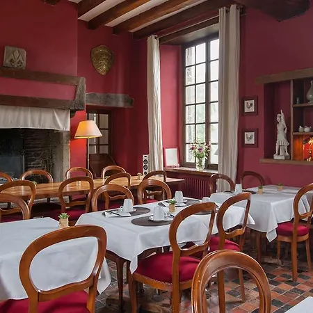 Le Chateau De La Roque Guest house Hebecrevon