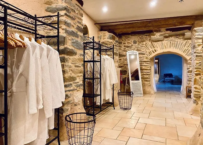 Pensión Le Chateau De La Roque