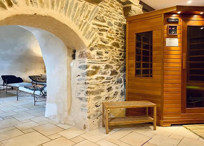 Pensión Le Chateau De La Roque 3*