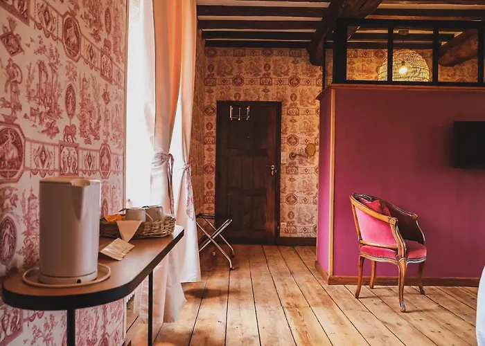 Pensión Le Chateau De La Roque 3*