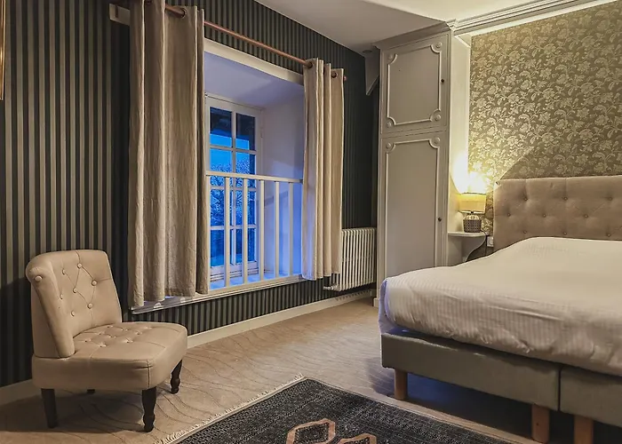 Le Chateau De La Roque Pensión 3*