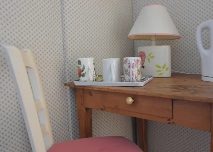 Le Chateau De La Roque Pensión Hebecrevon