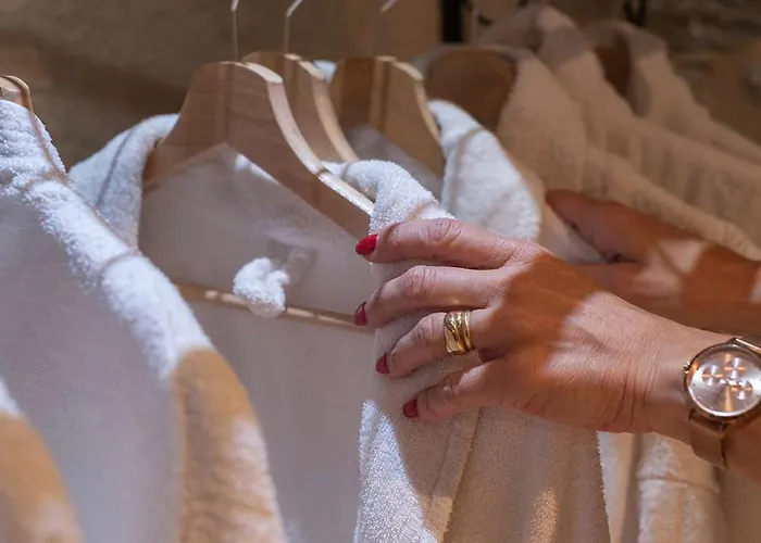 Le Chateau De La Roque 3*