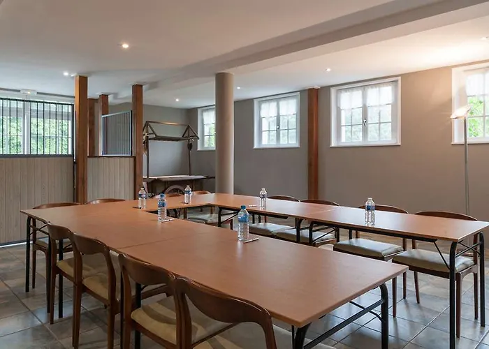 Le Chateau De La Roque 3* Hebecrevon