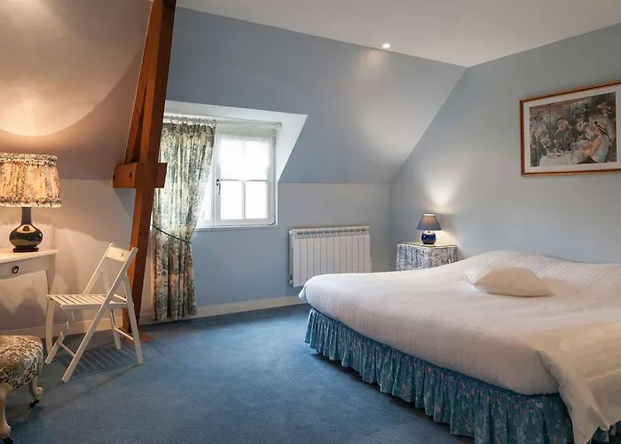 Le Chateau De La Roque Pensión 3*